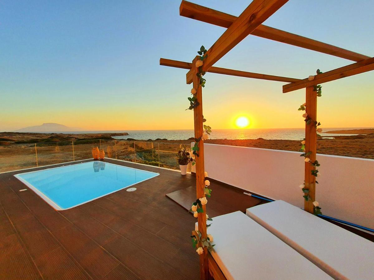 Tramonto Luxury No1- Breathtaking Sunset View Сasa de vacaciones Foiníkion